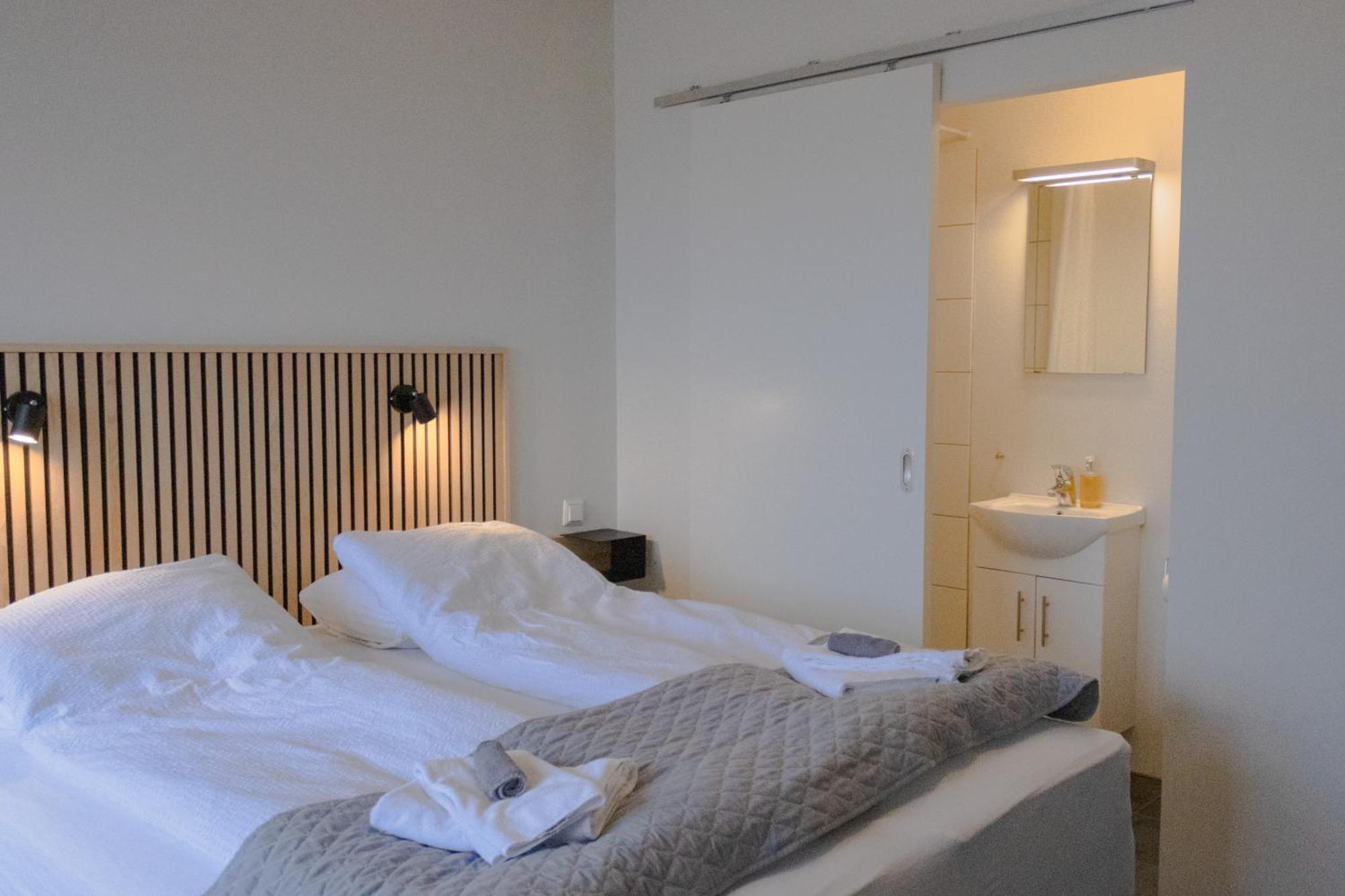 Urdartindur Guesthouse And Cottages Northurfjorthur Habitación foto