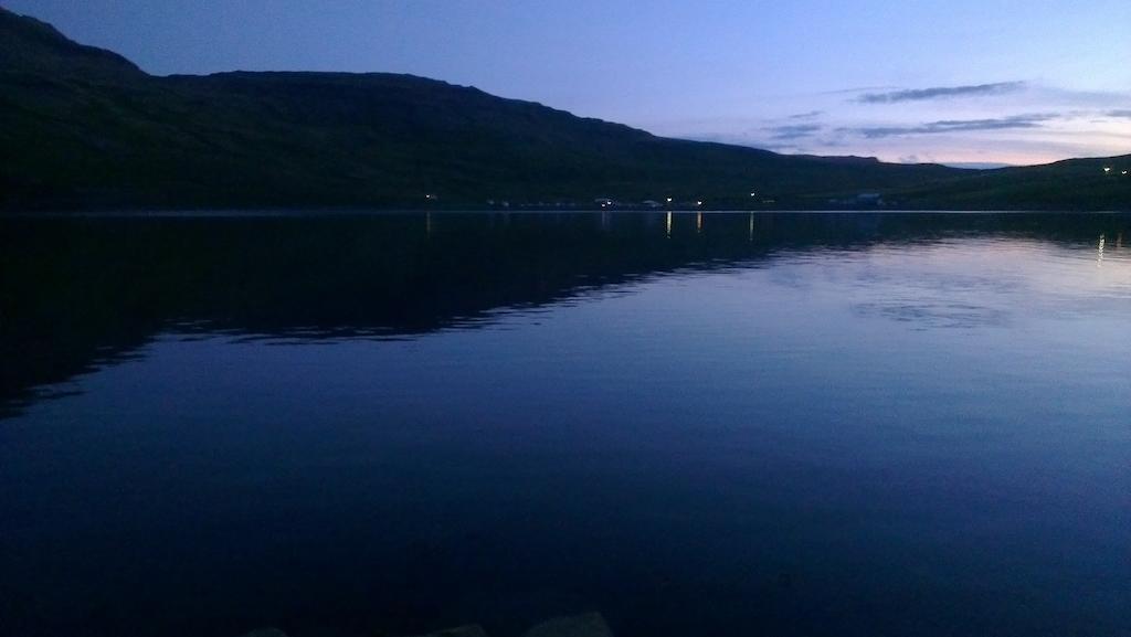 Urdartindur Guesthouse And Cottages Northurfjorthur Exterior foto